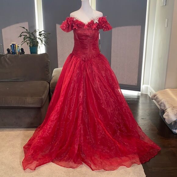 Red Off the Shoulder FairyTale Prom Party Dress Corset Back Sparkles Size 14 NEW - Picture 1 of 15